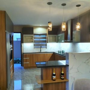 Unveiling Splendor - 5-Bedroom Corner Home_3