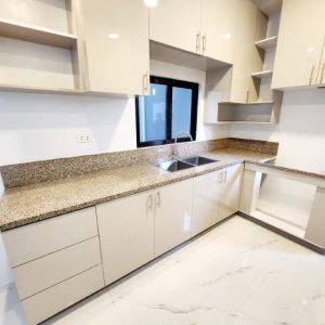 Move-in Ready Bungalow Living: Secure Subdivision near SM Telabastagan, Angeles City Pampanga_7