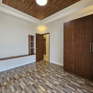 Modern 5-Bedroom Home in Angeles City_9