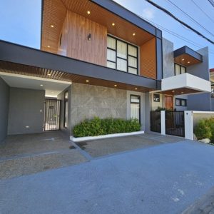 Modern 2-Storey Gem with Pool_1