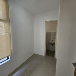 Sophisticated 3BR Home_24