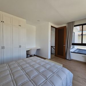 Sophisticated 3BR Home_7