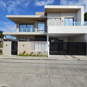 Contemporary 5-Bedroom Home with Pool | Prime Location in Angeles City, Pampanga_29