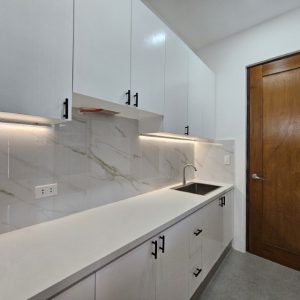 Contemporary 5-Bedroom Home with Pool | Prime Location in Angeles City, Pampanga_2