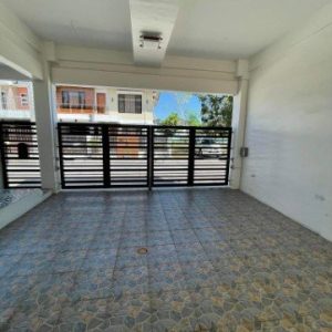 Stunning 4-Bedroom Home in Clark Manor Subdivision - Your Dream Oasis!_1573093436518511_5184020178496490521_n