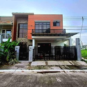A Perfect Blend: Brooklyn Meets Tropics in This Stunning 4BR House - ₱10.5M