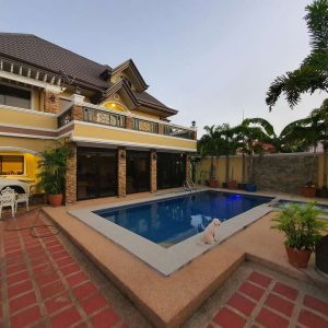 6 Bedroom Classic Mediterranean in Punta Verde 14