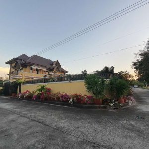 6 Bedroom Classic Mediterranean in Punta Verde 42