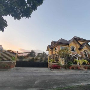 6 Bedroom Classic Mediterranean in Punta Verde 76