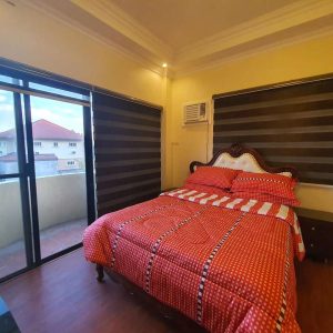 6 Bedroom Classic Mediterranean in Punta Verde 79