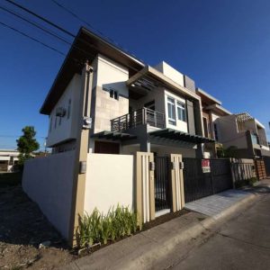 Angeles City Dream Home 4-Bed, 3-Bath Tropical Retreat with Upscale Amenities_165235