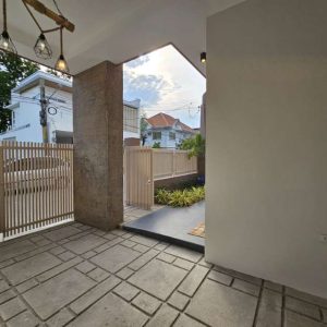 Contemporary 4 Bedroom House for Sale in Angeles_161138