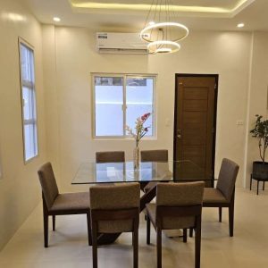 Contemporary 4 Bedroom House for Sale in Angeles_161953