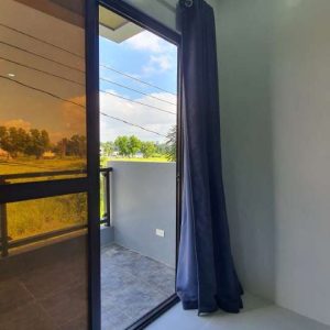 Contemporary 6-Bedroom Masterpiece with Mt. Arayat View in Angeles, Pampanga_102051