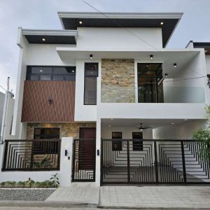 Elegant 3-Bedroom Home with High Ceilings and 2-Bay Carport_155541