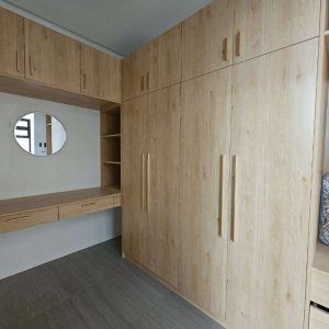 Elegant 3-Bedroom Home with High Ceilings and 2-Bay Carport_161816