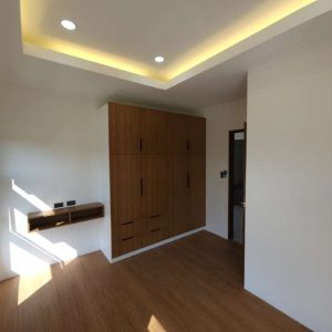 Elegant and Luxurious 4-Bedroom Dream Home with Pool in Forest Park North_151408