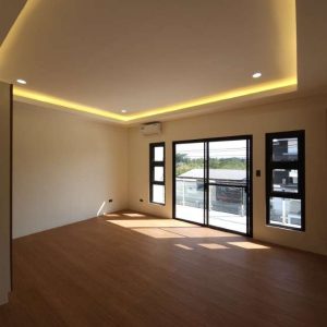 Elegant and Luxurious 4-Bedroom Dream Home with Pool in Forest Park North_151438