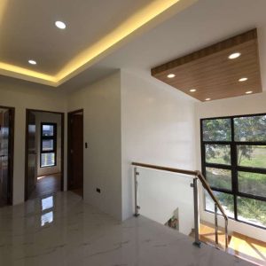 Elegant and Luxurious 4-Bedroom Dream Home with Pool in Forest Park North_151536