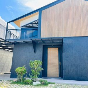 Contemporary Luxury Unleashed: Marquee Place 4BR Home with Pool_4