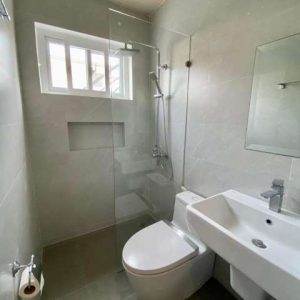 Modern Living at Its Best: 4-Bedroom Home with Pool in Pulu Amsic_24