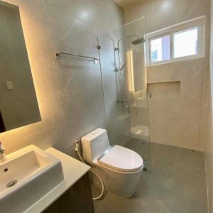 Modern Living at Its Best: 4-Bedroom Home with Pool in Pulu Amsic_8