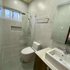 Modern Living at Its Best: 4-Bedroom Home with Pool in Pulu Amsic_5