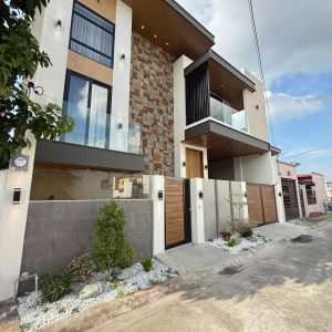 Furnished smart home for sale in Angeles City near Marquee Mall – Facade