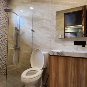 High-End 5BR House in Angeles - Pool, Gym & Stylish Design_114415