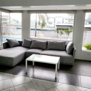 Immerse Yourself in the Lap of Luxury at this Magnificent 6- Bedroom House for Rent!IMG-08afdfba3fdd4f58195232918484f771-V