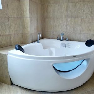 Immerse Yourself in the Lap of Luxury at this Magnificent 6- Bedroom House for Rent!IMG-e81d63ad7413bd451f08106f48f778e2-V