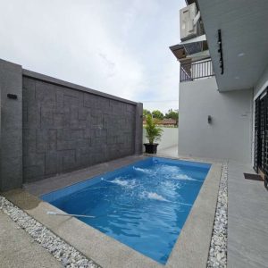 Luxury Home with Pool, 5 Bedrooms, Furnished Interiors, and Fully Equipped Kitchen_152854