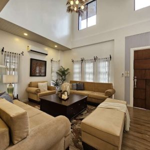 Luxury Home with Pool, 5 Bedrooms, Furnished Interiors, and Fully Equipped Kitchen_153047