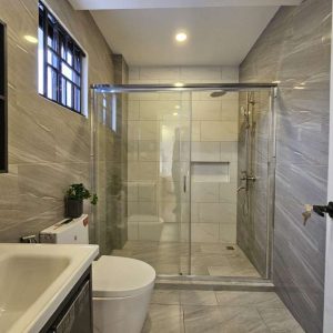 Luxury Home with Pool, 5 Bedrooms, Furnished Interiors, and Fully Equipped Kitchen_153408