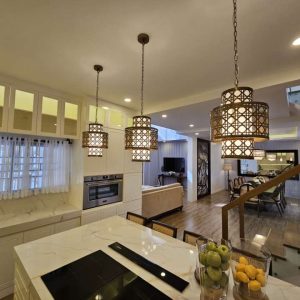 Luxury Home with Pool, 5 Bedrooms, Furnished Interiors, and Fully Equipped Kitchen_154232