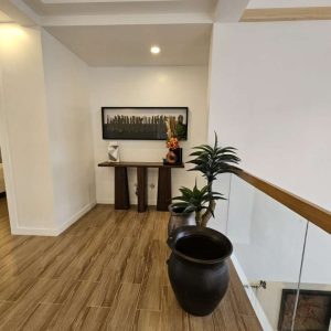 Luxury Home with Pool, 5 Bedrooms, Furnished Interiors, and Fully Equipped Kitchen_155231