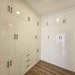 Luxury Home with Pool, 5 Bedrooms, Furnished Interiors, and Fully Equipped Kitchen_155518