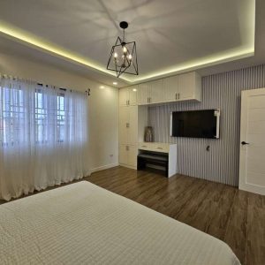 Luxury Home with Pool, 5 Bedrooms, Furnished Interiors, and Fully Equipped Kitchen_155830