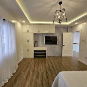 Luxury Home with Pool, 5 Bedrooms, Furnished Interiors, and Fully Equipped Kitchen_155857