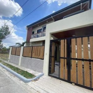 Elegant Two-Storey House for Sale in Savannah Green Plains_16