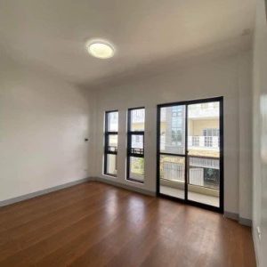 Elegant Two-Storey House for Sale in Savannah Green Plains_17