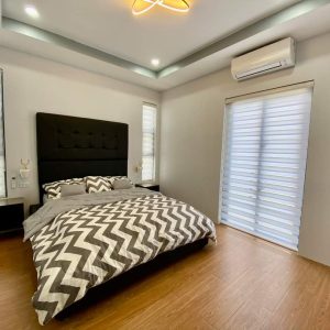 Modern and Elegant Design 5 Bedroom with Swimming Pool in Enclave916433