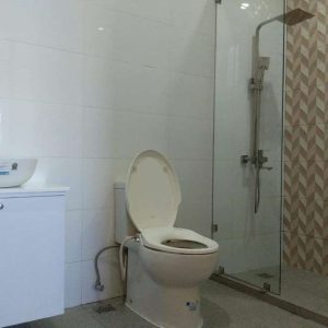 Move-In Ready - Modern Luxury 6 Bedroom Home with Pool in Secure Subdivision_282233780205838