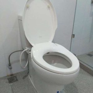 Move-In Ready - Modern Luxury 6 Bedroom Home with Pool in Secure Subdivision_821293048745709