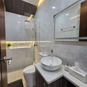 Spacious 4-Bedroom Home with Alexa Automation and Pool_155558