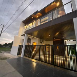 Spacious and Stylish145302_1763490764021386_1090364241228695980_n