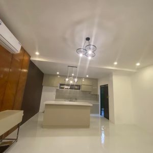 Spacious and Stylish295797_819947435778748_711929687532188404_n