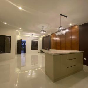 Spacious and Stylish862818_871121867363742_6075294483896153732_n