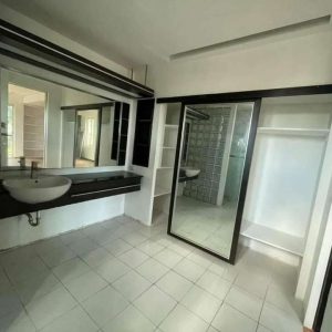 Timeless Mediterranean Style Mansion in Sunset Estate 0