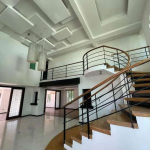 Timeless Mediterranean Style Mansion in Sunset Estate 16